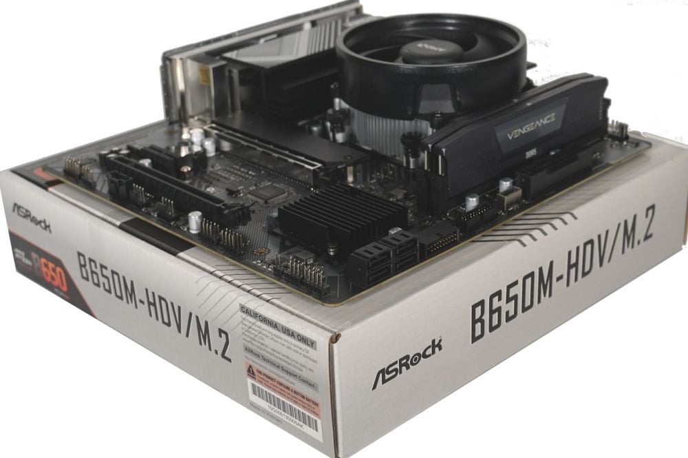 Azerty AzUpKitAsr7600q323, AMD, Socket AM5, AMD Ryzen 7000 Series, DDR5-SDRAM, 64 GB, DIMM