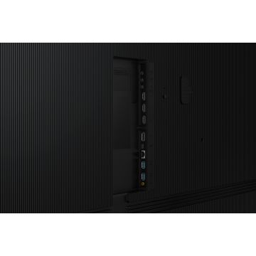 QP105DX-5K 105 inch Direct LED display with 21:9 aspect ratio 5K resolutionMicrosoft Teams Front Row compatible