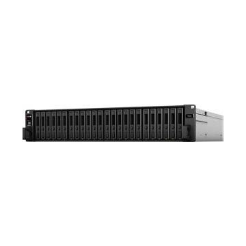 Synology FX2421 uitbreidingsunit voor Synology FlashStation maakt het gemakkelijk om uw all flash opslagruimte te upgraden met Synology Enterprise SSD Met elke 2U eenheid voor rekmontage kunt u direct 24 extra 2 5 inch schijfbays toevoegen met behulp