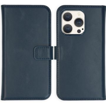 Selencia Echt Lederen Bookcase iPhone 15 Pro - Blauw