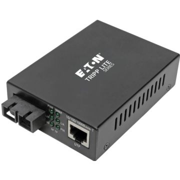 Eaton Tripp Lite Series Gigabit Multimode Fiber to Ethernet Media Converter, POE+, International Power Cables, 101001000 SC, 1310 nm, 2 km (1.2 mi.) - Glasvezel mediaconverter