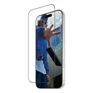 PanzerGlass Ultra Wide Fit FastFit in-a-box Screenprotector voor de Apple iPhone 17 Pro Max       