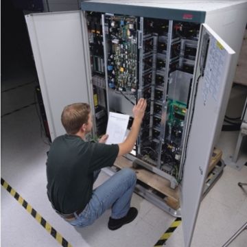 APC On-Site Service 8 Hour 7X24 Response Upgrade to Factory Warranty or Existing Service Contract - Uitgebreide serviceovereenkomst