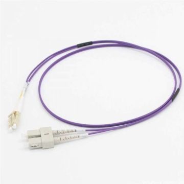 C2G 30m LCSC OM4 LSZH Fibre Patch - Purple