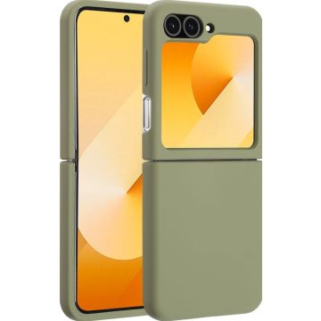 Accezz Liquid Silicone Backcover met MagSafe Samsung Galaxy Z Flip 6 - Cooper Green