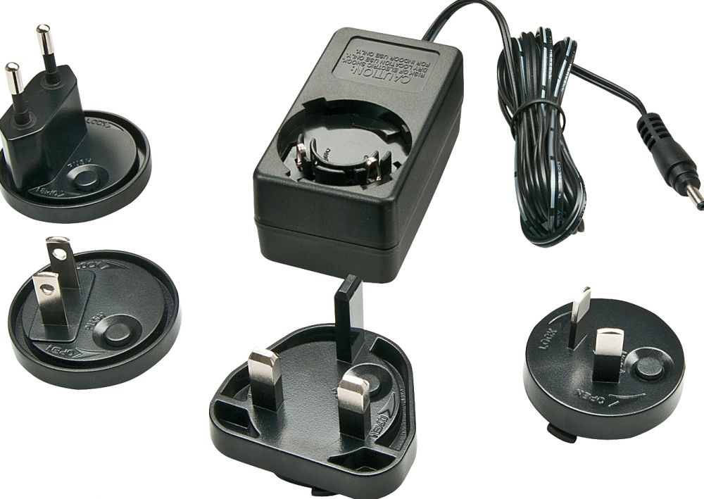 LINDY Multi Country Switching AC Adapter